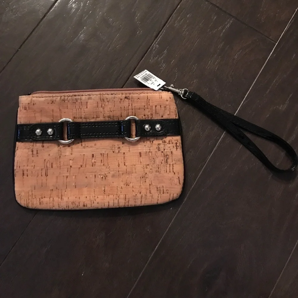 Cute express wristlet tan and black with tag